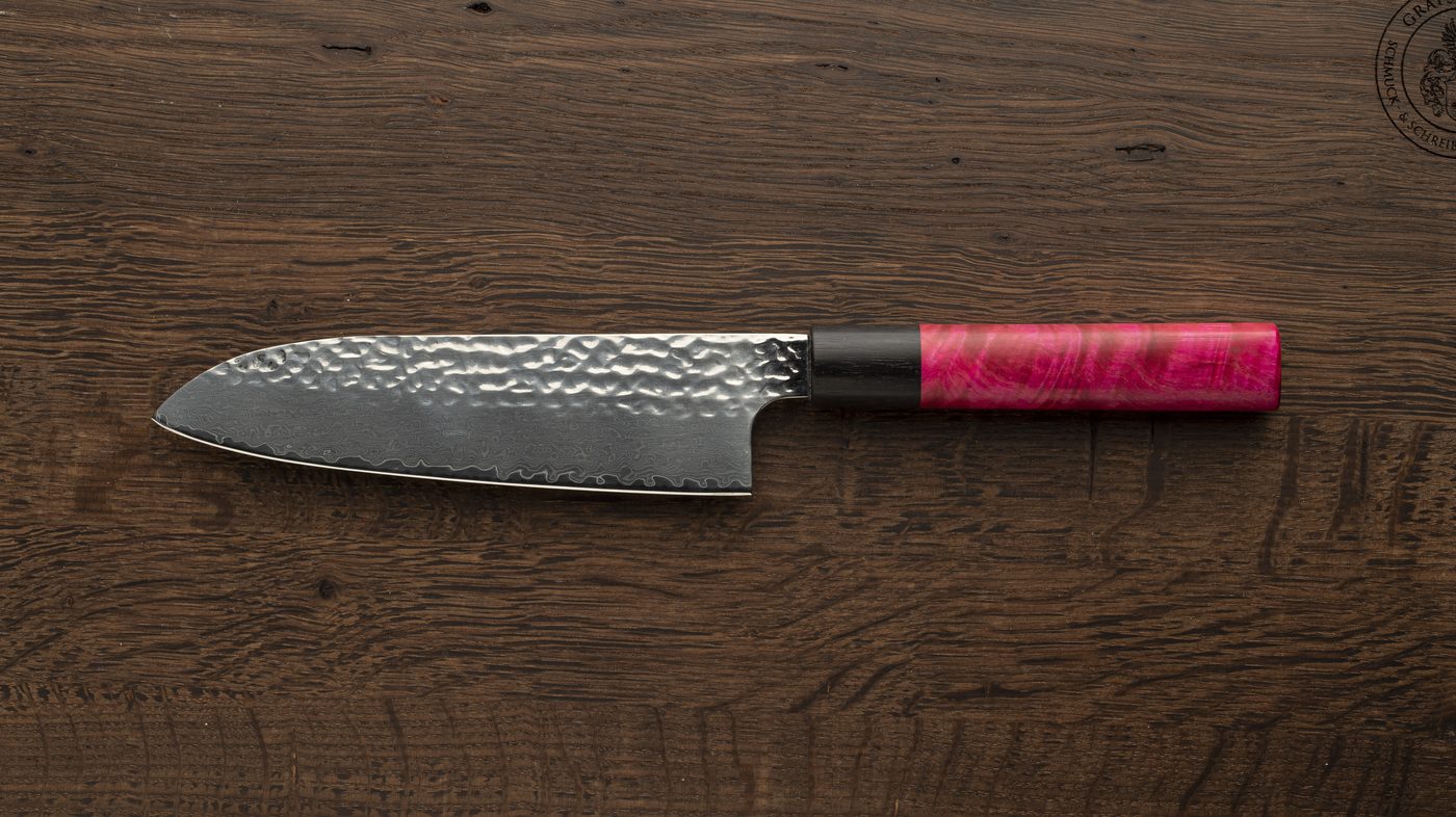 Kochmesser mit gehämmerter Damastklinge und pinkfarbenem, stabilisiertem Holzgriff