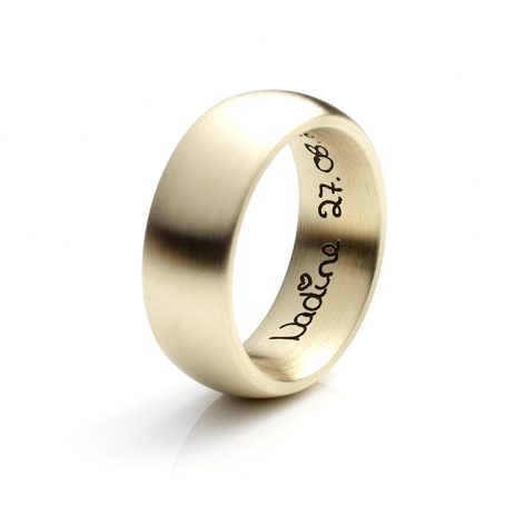 Goldring mit Innengravur als Faksimile einer handgeschriebenen Widmung